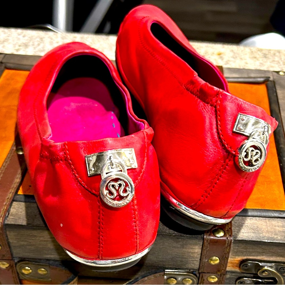 Massini Red Women's Ballet Flats - Picture 4 of 6
